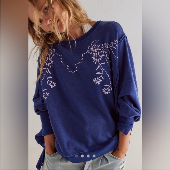 NWT Free People Graphic Camden - Picture 1 of 7